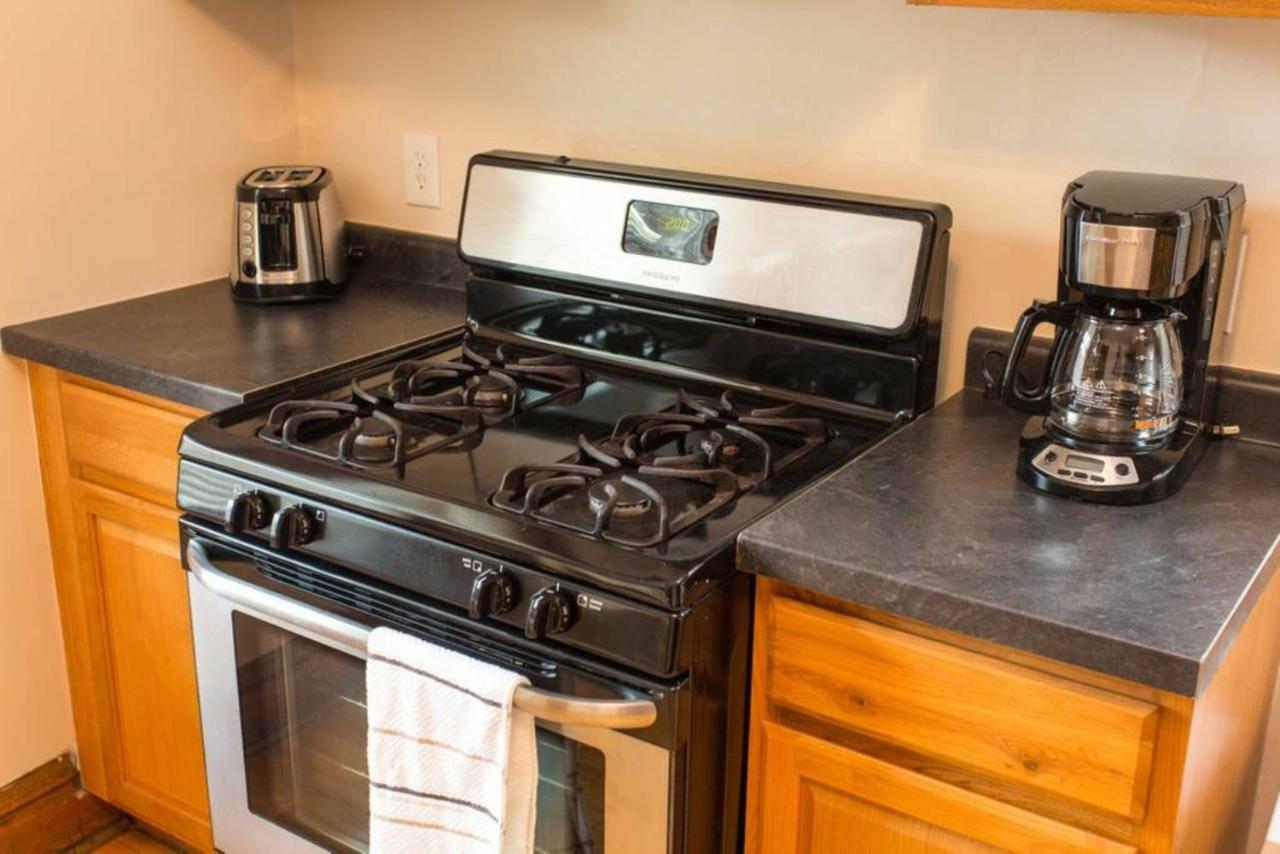 شقة Wrigley Oasis! Steps From The Field! - 3Bd 1Ba شيكاغو المظهر الخارجي الصورة