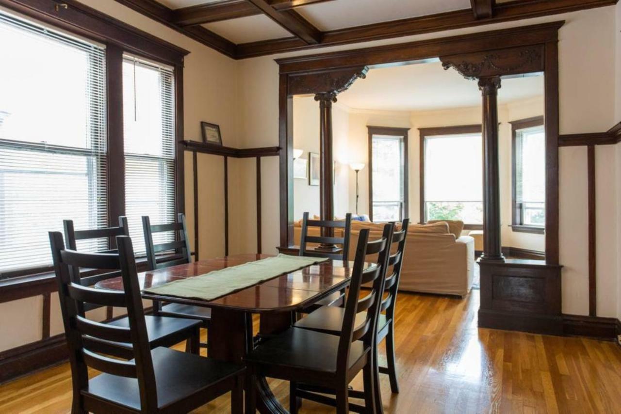 شقة Wrigley Oasis! Steps From The Field! - 3Bd 1Ba شيكاغو المظهر الخارجي الصورة