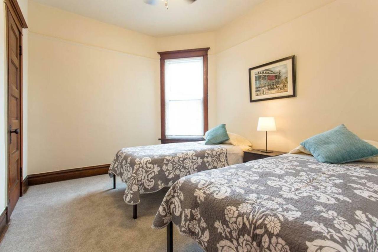 شقة Wrigley Oasis! Steps From The Field! - 3Bd 1Ba شيكاغو المظهر الخارجي الصورة